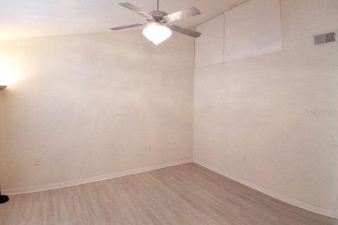 Condo in Gainesville, Florida, 1 bedroom  № 2383950 - photo 20
