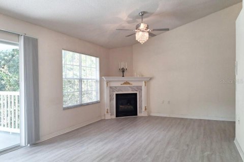 Condo in Gainesville, Florida, 1 bedroom  № 2383950 - photo 18