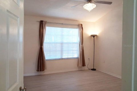 Condo in Gainesville, Florida, 1 bedroom  № 2383950 - photo 24