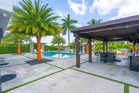 Casa en venta en Hialeah, Florida, 3 dormitorios, 106.74 m2 № 1823870 - foto 29