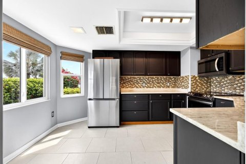 Casa en venta en Fort Myers, Florida, 2 dormitorios, 123.75 m2 № 2203104 - foto 11