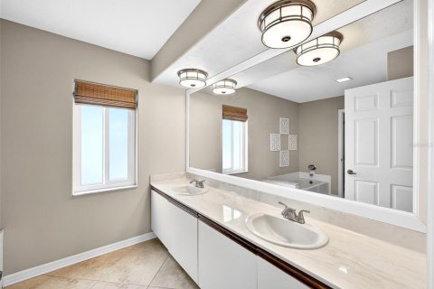 Casa en venta en Fort Myers, Florida, 2 dormitorios, 123.75 m2 № 2203104 - foto 18