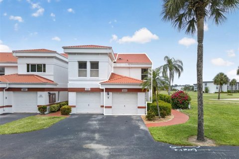 Casa en venta en Fort Myers, Florida, 2 dormitorios, 123.75 m2 № 2203104 - foto 3