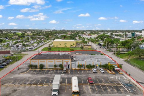 Immobilier commercial à vendre à Homestead, Floride № 1963417 - photo 9