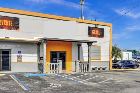 Commercial property in Homestead, Florida № 1963417 - photo 4