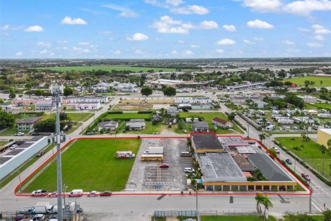 Immobilier commercial à vendre à Homestead, Floride № 1963417 - photo 13
