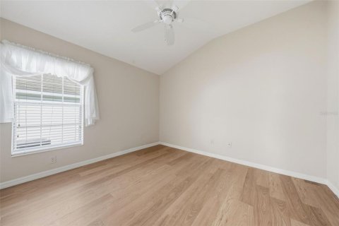 House in The Villages, Florida 3 bedrooms, 180.51 sq.m. № 2391490 - photo 22