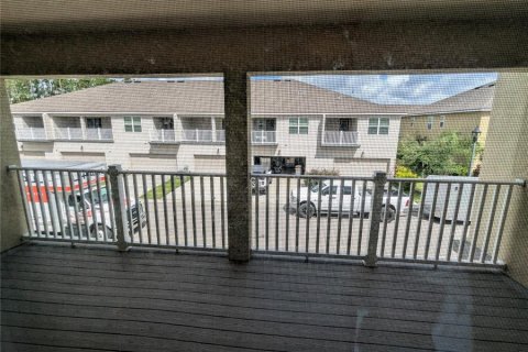 Townhouse in Windermere, Florida 3 bedrooms, 144.56 sq.m. № 2379671 - photo 11