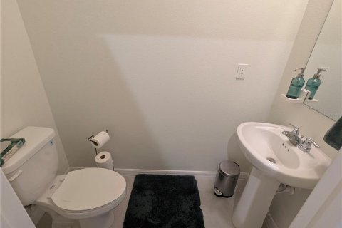Townhouse in Windermere, Florida 3 bedrooms, 144.56 sq.m. № 2379671 - photo 8