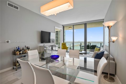 Снять в аренду кондоминиум в Майами, Флорида 2 спальни, 98.2м2, № 2046392 - фото 21