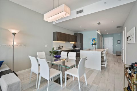 Снять в аренду кондоминиум в Майами, Флорида 2 спальни, 98.2м2, № 2046392 - фото 23