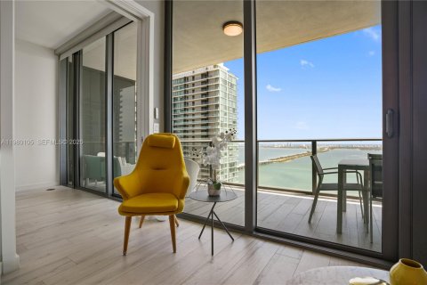 Снять в аренду кондоминиум в Майами, Флорида 2 спальни, 98.2м2, № 2046392 - фото 7