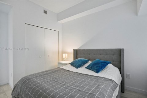 Снять в аренду кондоминиум в Майами, Флорида 2 спальни, 98.2м2, № 2046392 - фото 28