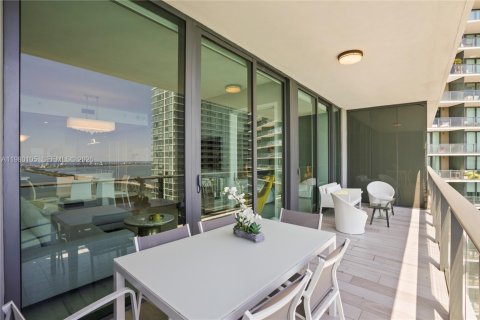 Снять в аренду кондоминиум в Майами, Флорида 2 спальни, 98.2м2, № 2046392 - фото 12