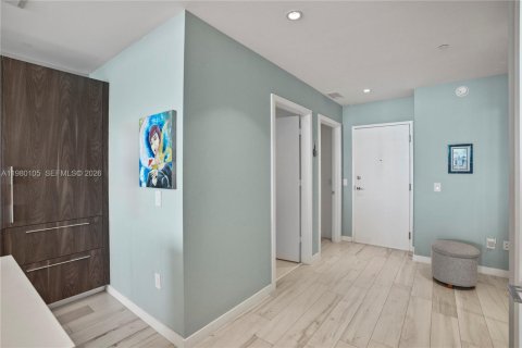 Снять в аренду кондоминиум в Майами, Флорида 2 спальни, 98.2м2, № 2046392 - фото 14