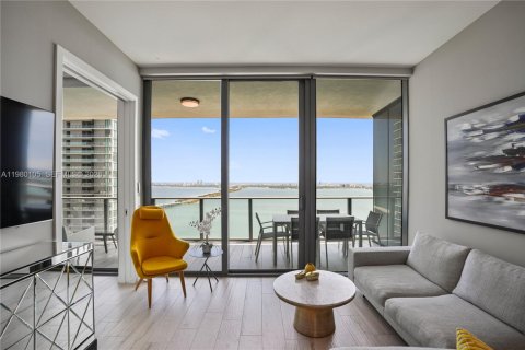 Снять в аренду кондоминиум в Майами, Флорида 2 спальни, 98.2м2, № 2046392 - фото 6