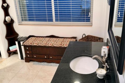 Copropriété à vendre à Lantana, Floride: 2 chambres, 138.33 m2 № 2087757 - photo 25