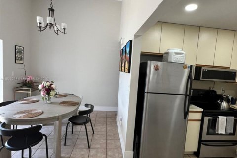Adosado en venta en Miami, Florida, 1 dormitorio, 64.47 m2 № 1784058 - foto 11