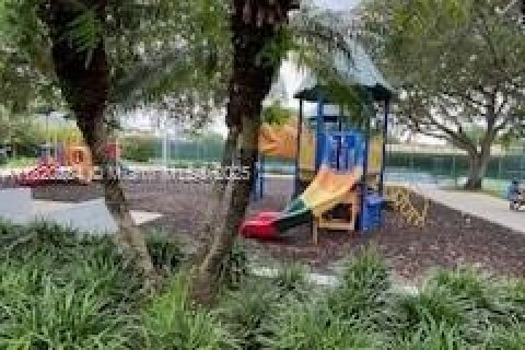 Adosado en venta en Miami, Florida, 1 dormitorio, 64.47 m2 № 1784058 - foto 21