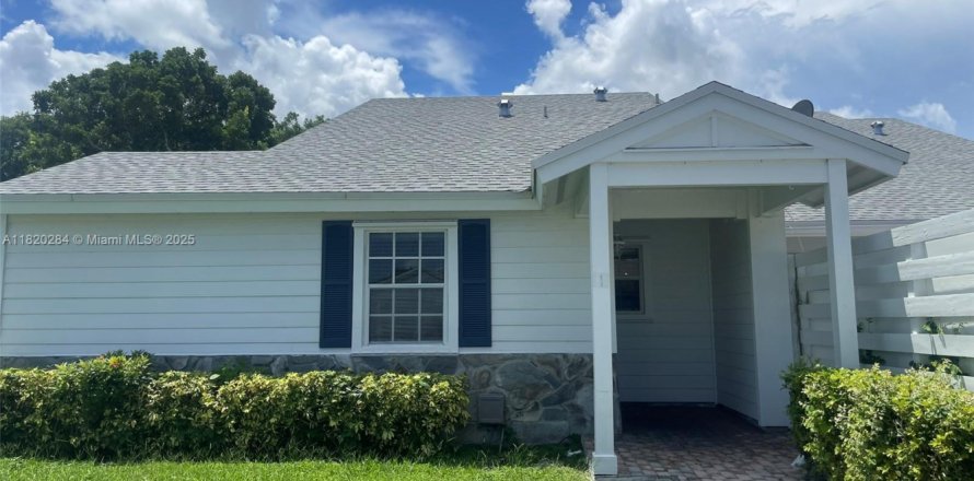 Adosado en Miami, Florida 1 dormitorio, 64.47 m2 № 1784058