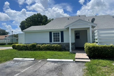 Adosado en venta en Miami, Florida, 1 dormitorio, 64.47 m2 № 1784058 - foto 2