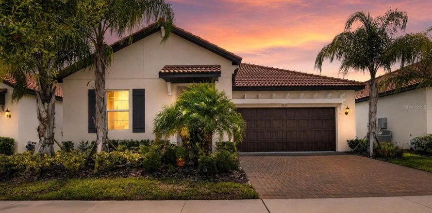 Villa ou maison à Wimauma, Floride 3 chambres, 197.7 m2 № 2310345