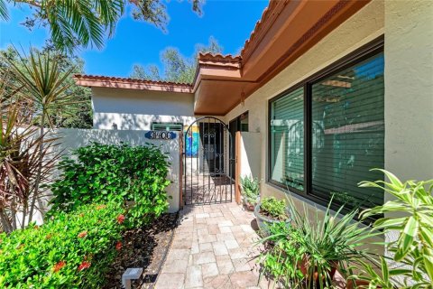 Casa en venta en Bradenton, Florida, 3 dormitorios, 171.59 m2 № 2167234 - foto 4