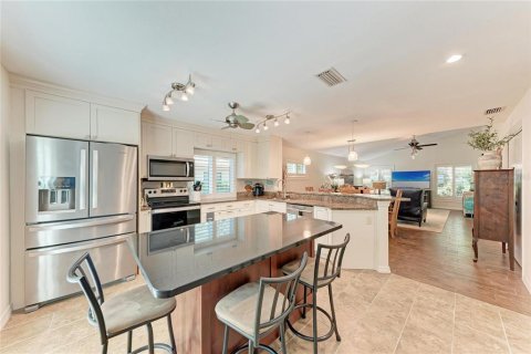Casa en venta en Bradenton, Florida, 3 dormitorios, 171.59 m2 № 2167234 - foto 12