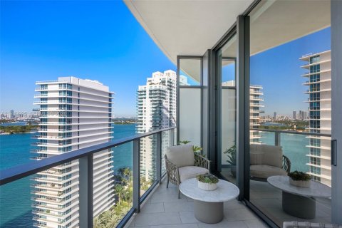 Condo in Miami Beach, Florida, 1 bedroom № 2008898 - photo 25