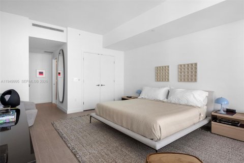 Condo in Miami Beach, Florida, 1 bedroom № 2008898 - photo 19