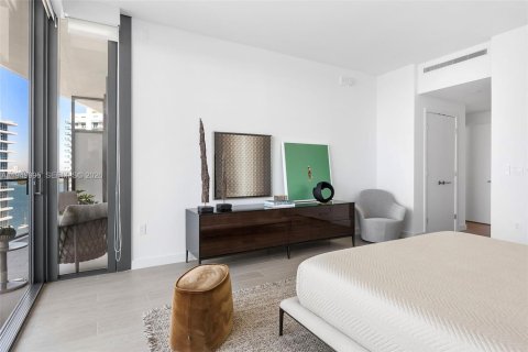 Condo in Miami Beach, Florida, 1 bedroom № 2008898 - photo 17