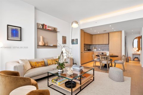 Condo in Miami Beach, Florida, 1 bedroom № 2008898 - photo 6