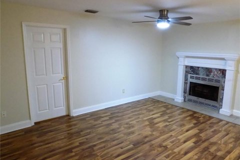 Casa en alquiler en Palm Harbor, Florida, 4 dormitorios, 149.29 m2 № 1914663 - foto 5