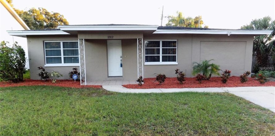 Casa en Palm Harbor, Florida 4 dormitorios, 149.29 m2 № 1914663