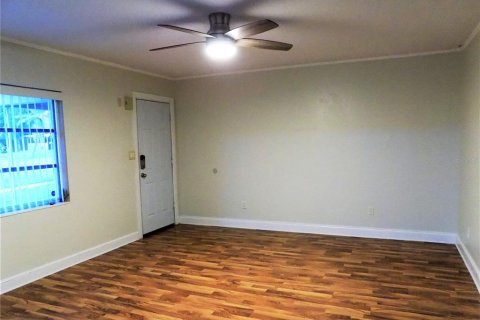 Casa en alquiler en Palm Harbor, Florida, 4 dormitorios, 149.29 m2 № 1914663 - foto 2
