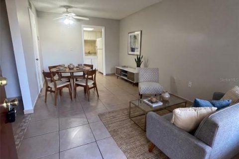 Condo in Maitland, Florida, 1 bedroom № 2205167 - photo 14