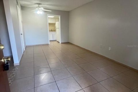 Condo in Maitland, Florida, 1 bedroom № 2205167 - photo 15