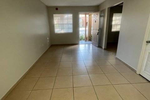 Condo in Maitland, Florida, 1 bedroom № 2205167 - photo 17