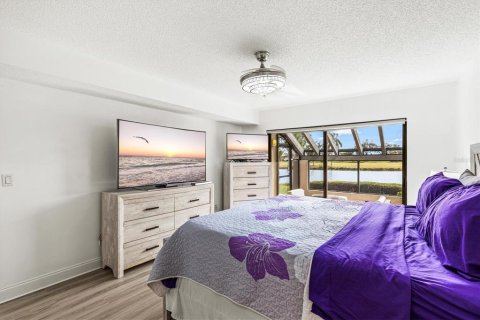 House in Sarasota, Florida 3 bedrooms, 156.54 sq.m. № 2138957 - photo 15