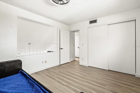 House in Sarasota, Florida 3 bedrooms, 156.54 sq.m. № 2138957 - photo 24
