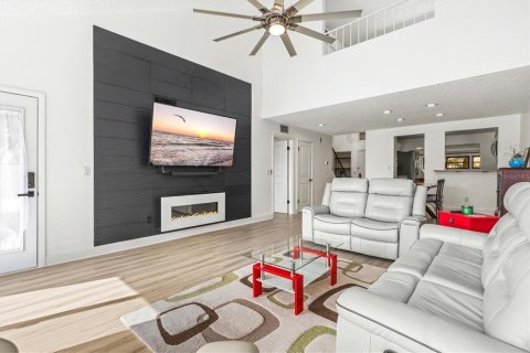 House in Sarasota, Florida 3 bedrooms, 156.54 sq.m. № 2138957 - photo 6