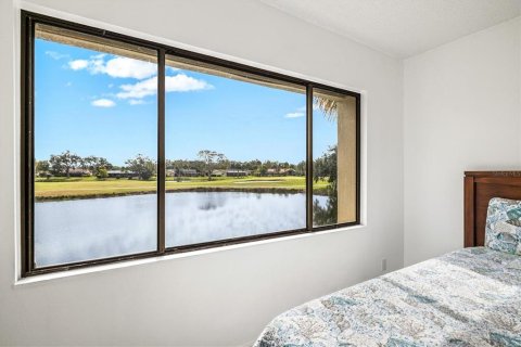 House in Sarasota, Florida 3 bedrooms, 156.54 sq.m. № 2138957 - photo 21