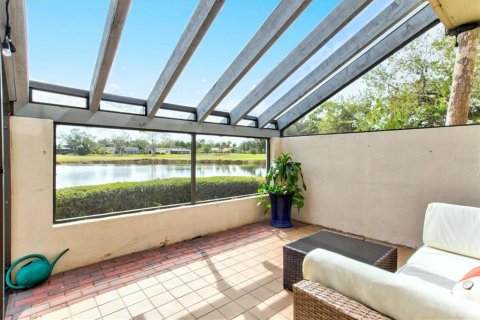 House in Sarasota, Florida 3 bedrooms, 156.54 sq.m. № 2138957 - photo 25