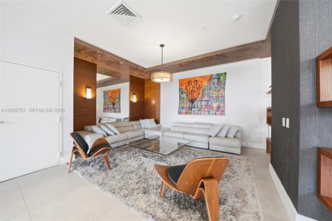 Снять в аренду кондоминиум в Майами, Флорида 3 спальни, 133.31м2, № 2066395 - фото 28