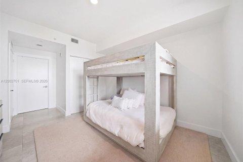 Снять в аренду кондоминиум в Майами, Флорида 3 спальни, 133.31м2, № 2066395 - фото 14