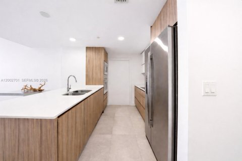 Снять в аренду кондоминиум в Майами, Флорида 3 спальни, 133.31м2, № 2066395 - фото 9