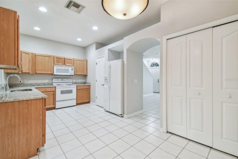 Adosado en alquiler en Tampa, Florida, 2 dormitorios, 114.46 m2 № 1840039 - foto 25