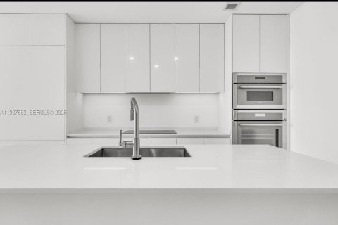 Copropriété à vendre à Miami, Floride: 3 chambres № 1987987 - photo 11