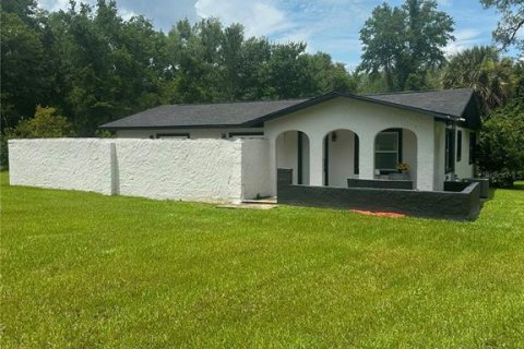 House in Citra, Florida 3 bedrooms, 138.24 sq.m. № 2280513