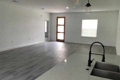 Casa en alquiler en Ocala, Florida, 4 dormitorios, 175.4 m2 № 1880829 - foto 6